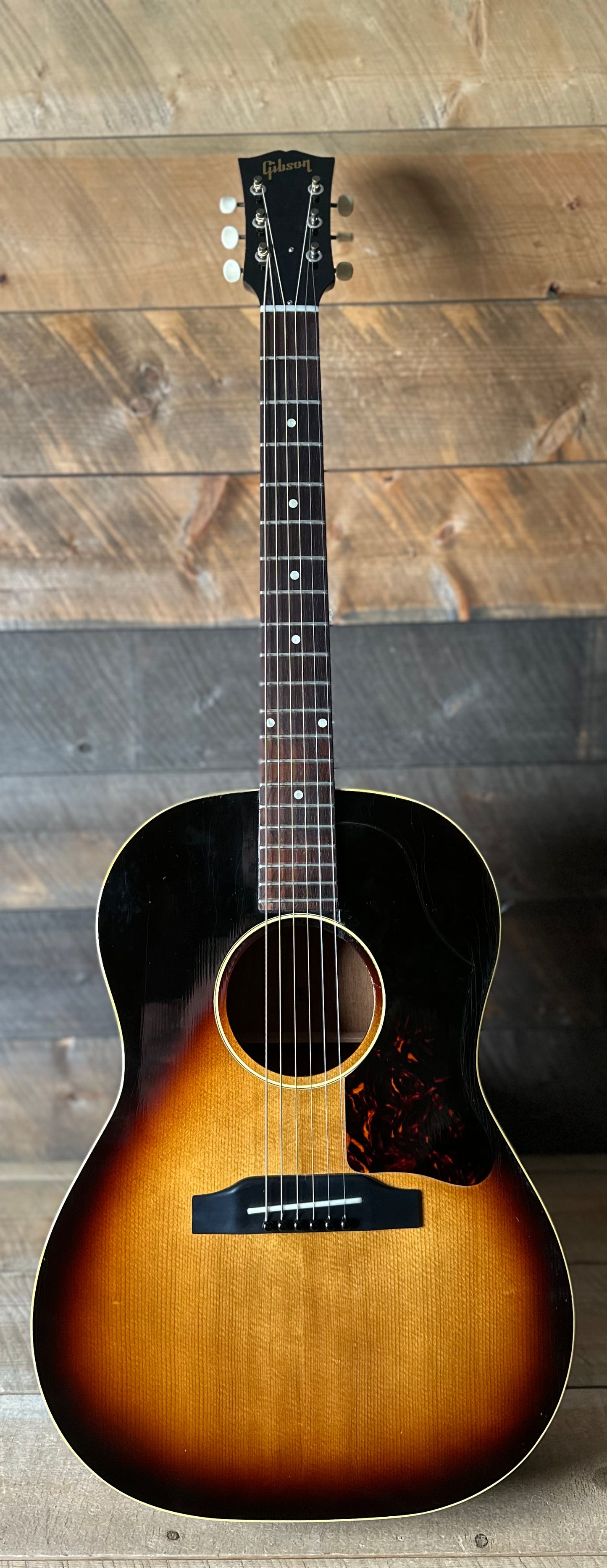 Vintage 1963 Gibson LG-1 - Sunburst W/Original CB Case ON HOLD