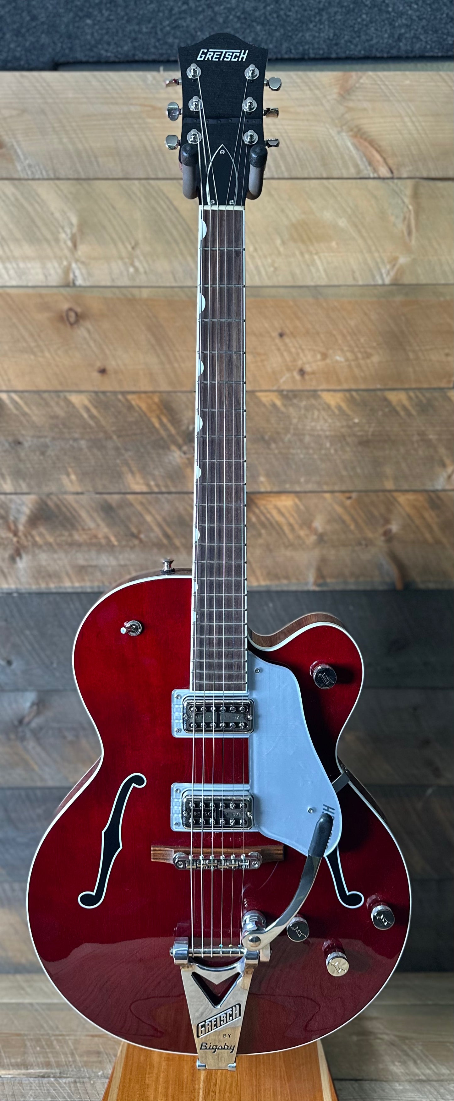 Used Gretsch G6119T-ET Players Edition Electrotone Hollow Body Used Gretsch G6119T-ET Players Edition Electrotone Hollow Body