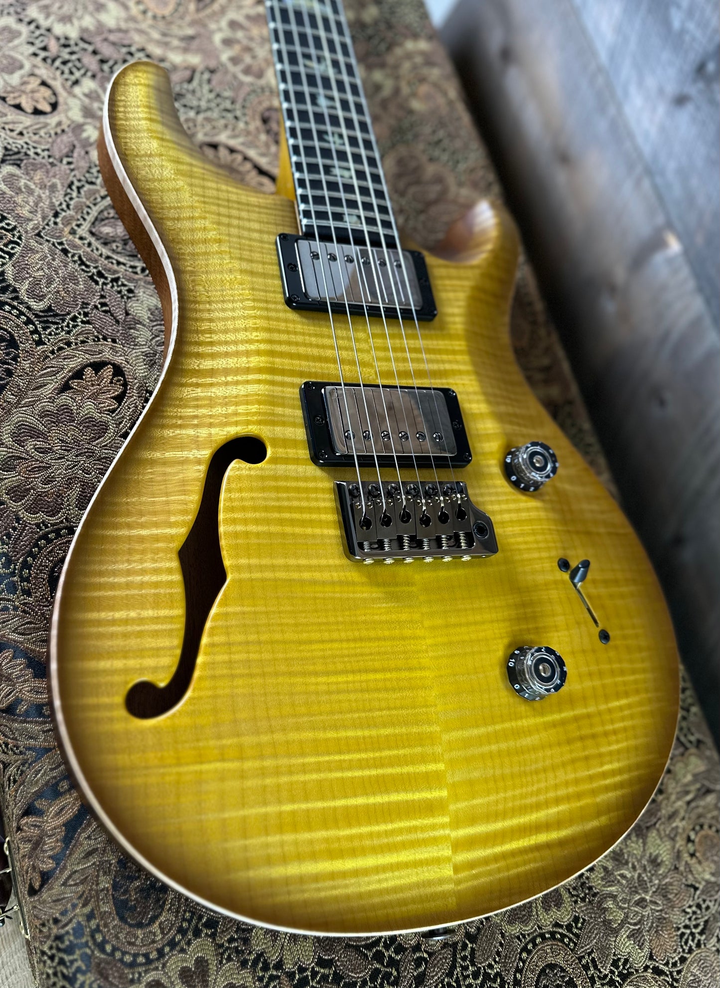PRS Wood Library Custom 24 Fatback Semi-Hollow! - Satin Livingston Lemondrop 423669