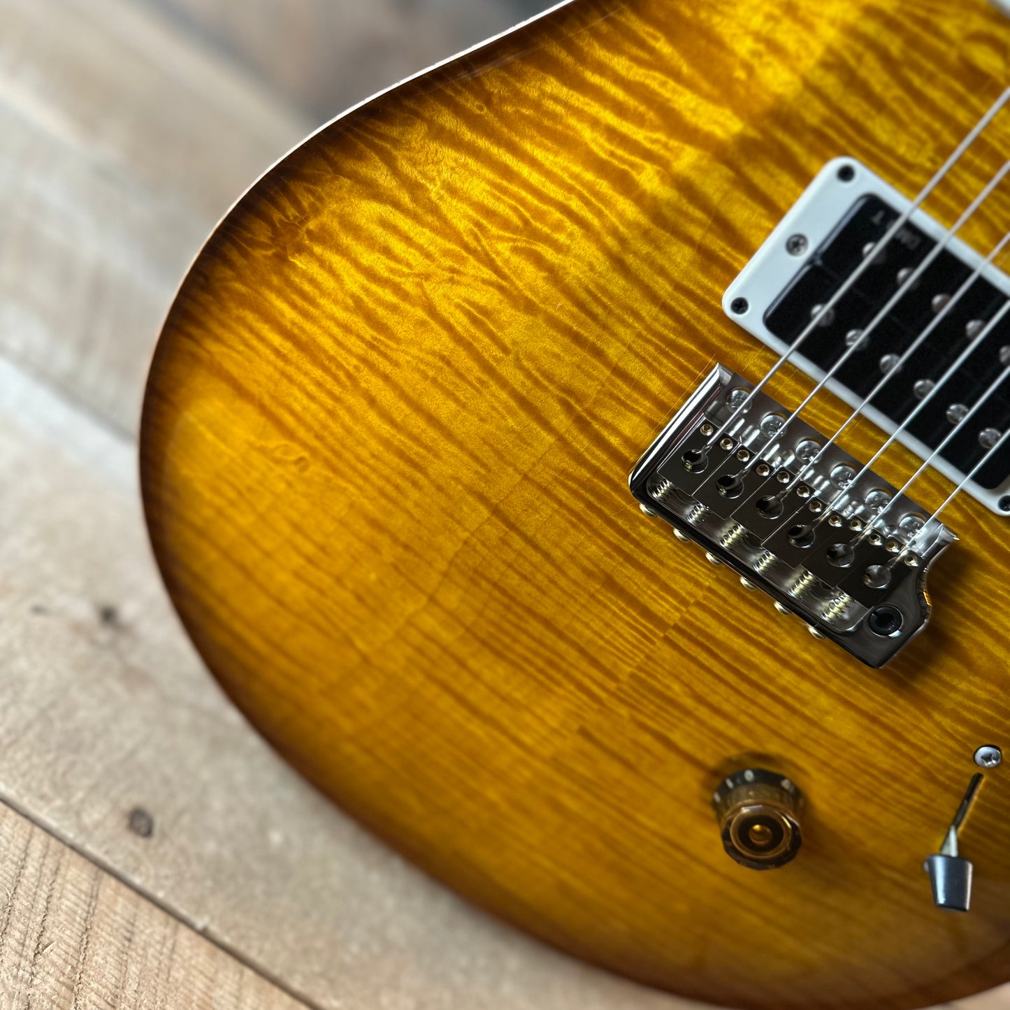 PRS Custom 24 "Birds of a Feather" Limited Edition - Honey Gold 429790