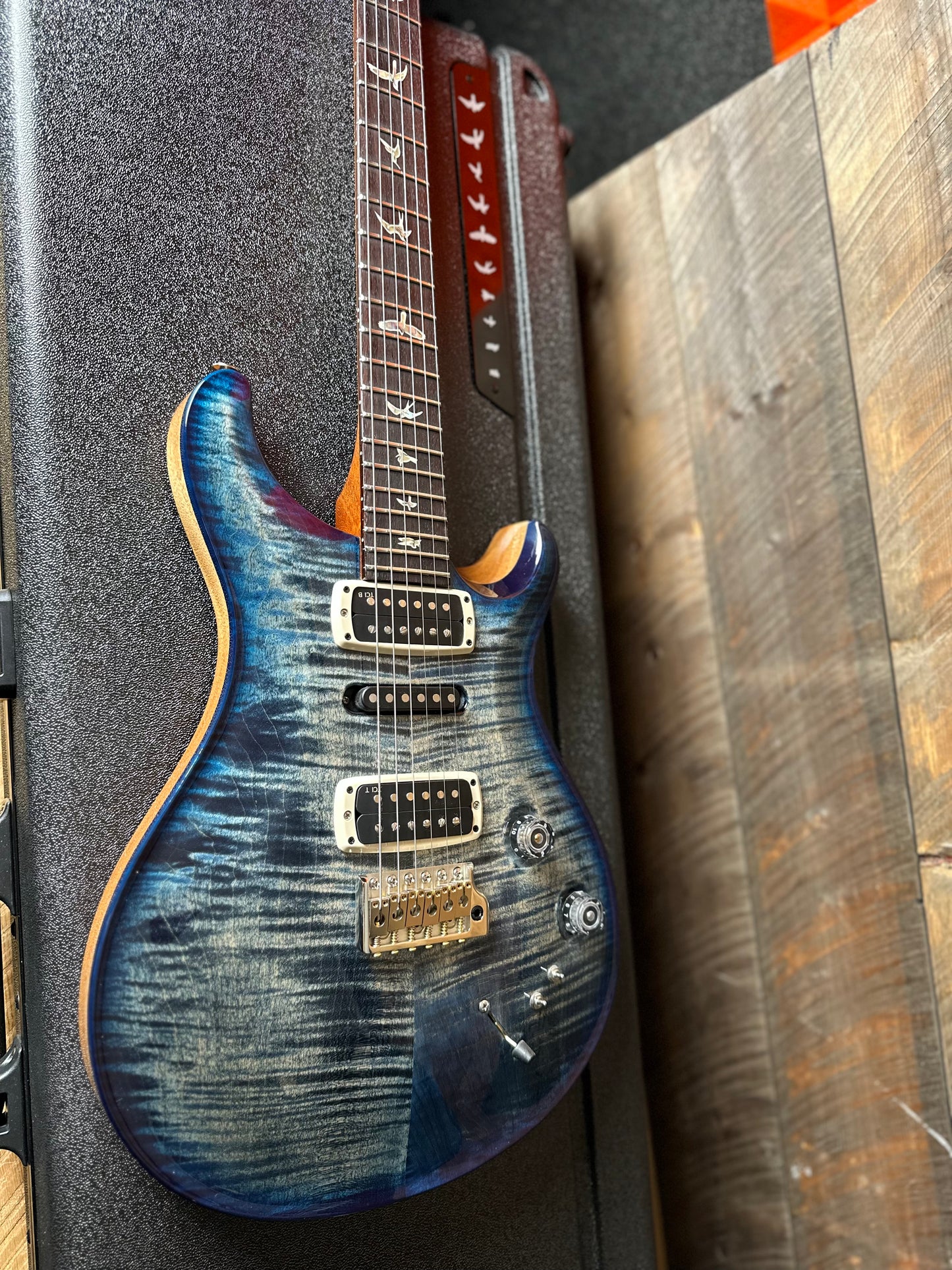 PRS Modern Eagle V Custom Color - Grey Blueburst 417812