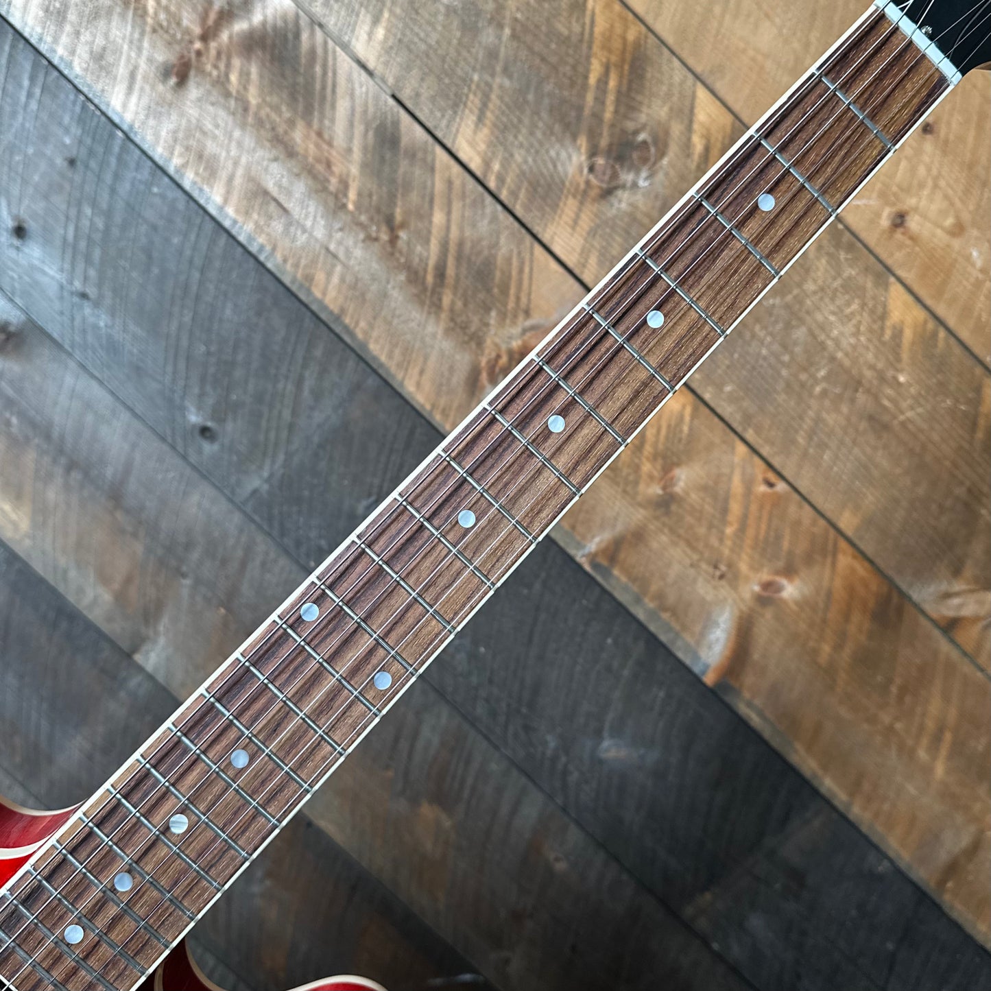 Gibson ES-335 - Sixties Cherry 221250053