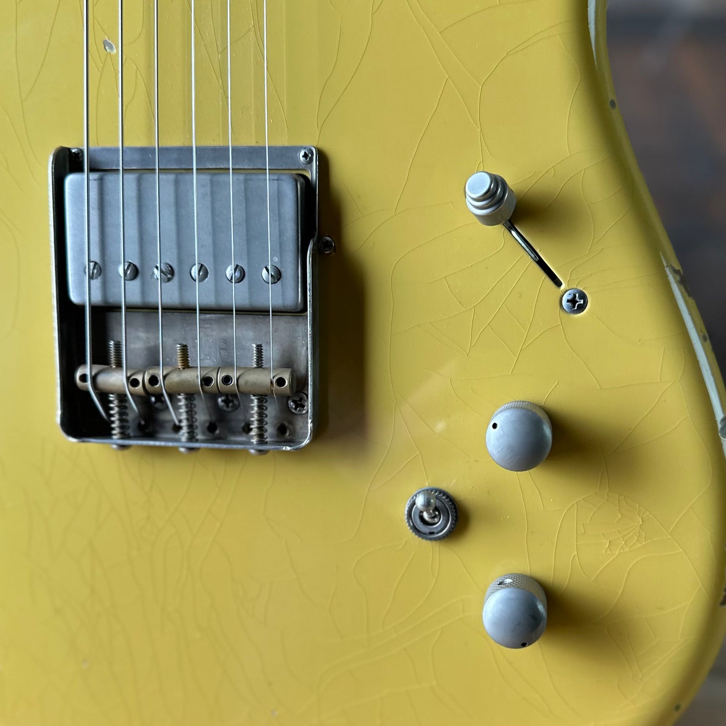 Tausch Guitars 665 Raw - Marshmallow Yellow 32603