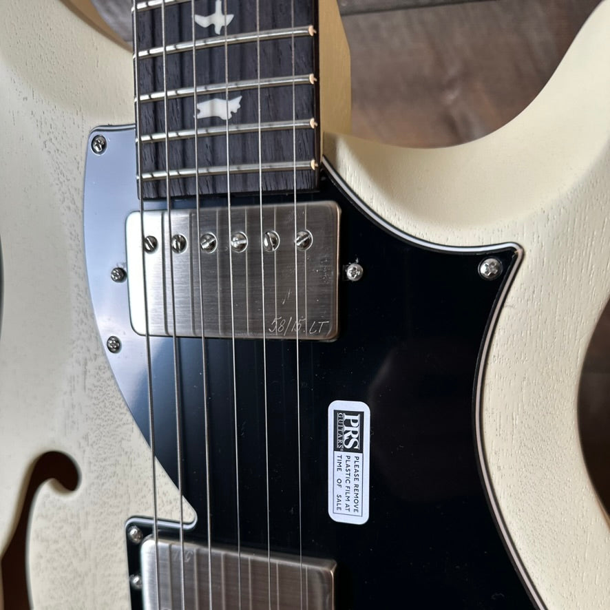 PRS S2 Vela Semi-Hollow HHT Quimper Edition – Antique White Satin Nitro USA Electric Guitar S2088945