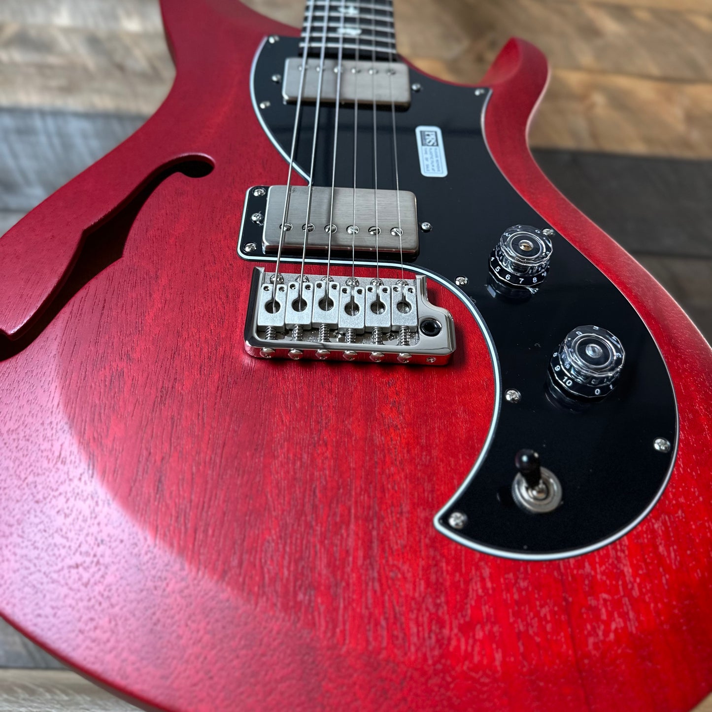 PRS S2 Vela Semi-Hollow HHT Quimper Edition – Vintage Cherry Satin Nitro USA Electric Guitar S2088983