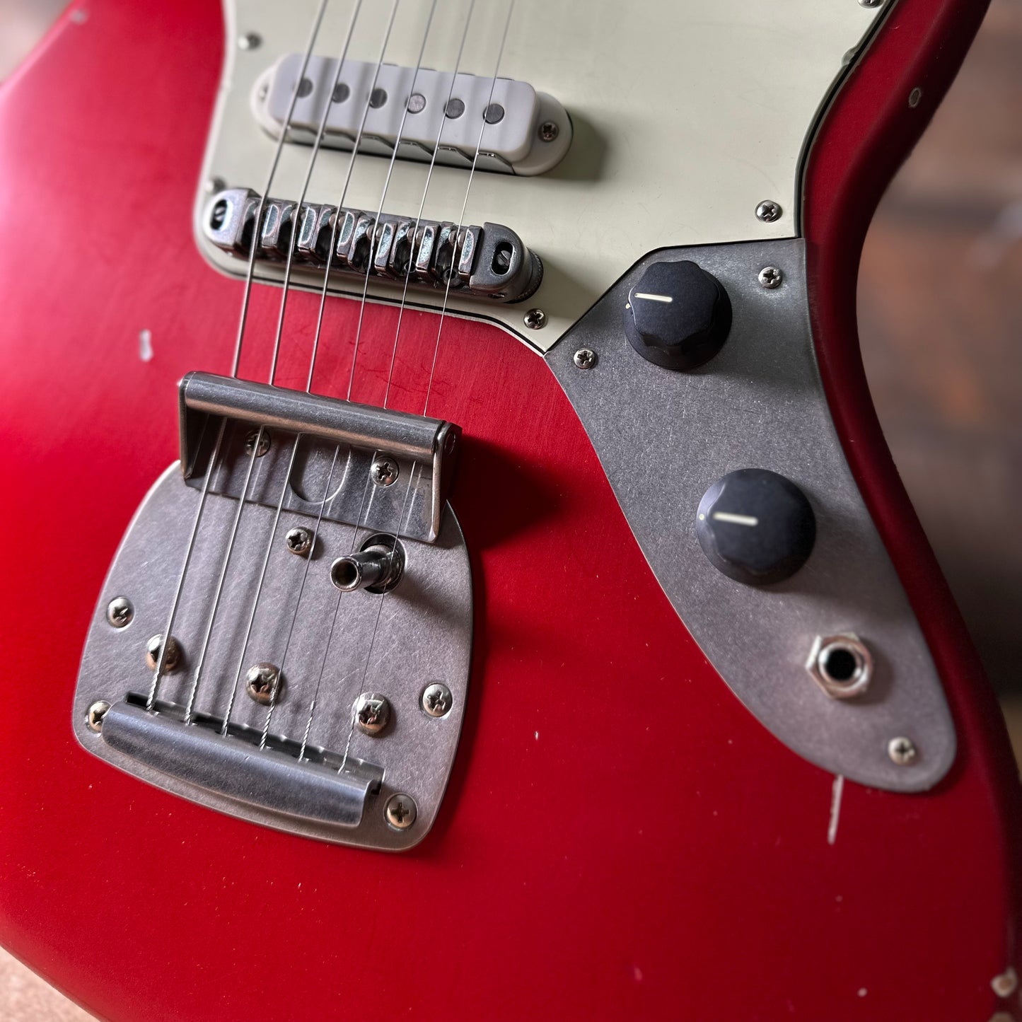 Nash JG-63 - Candy Apple Red QUI-1