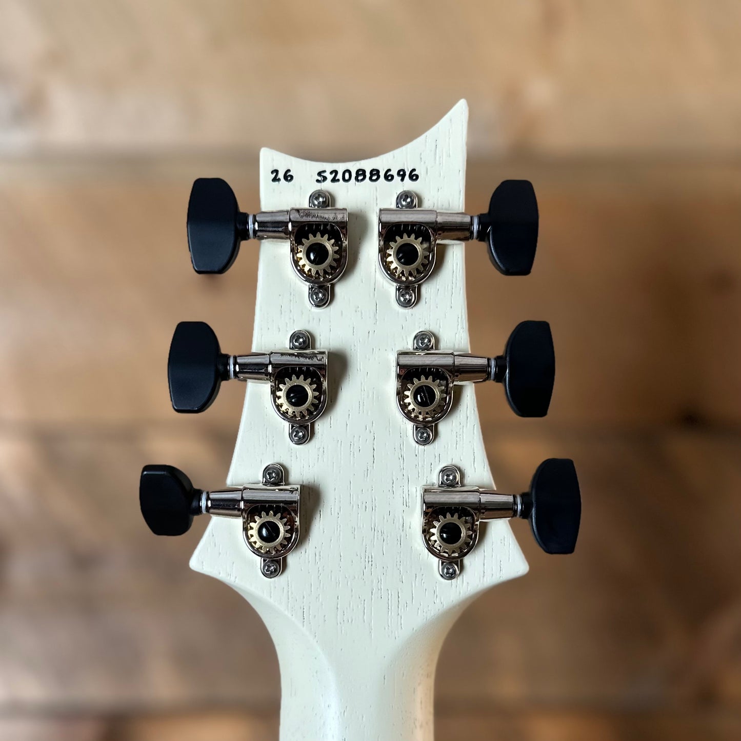 PRS S2 Vela Semi-Hollow HHT Quimper Edition – Antique White Satin Nitro USA Electric Guitar S2088696