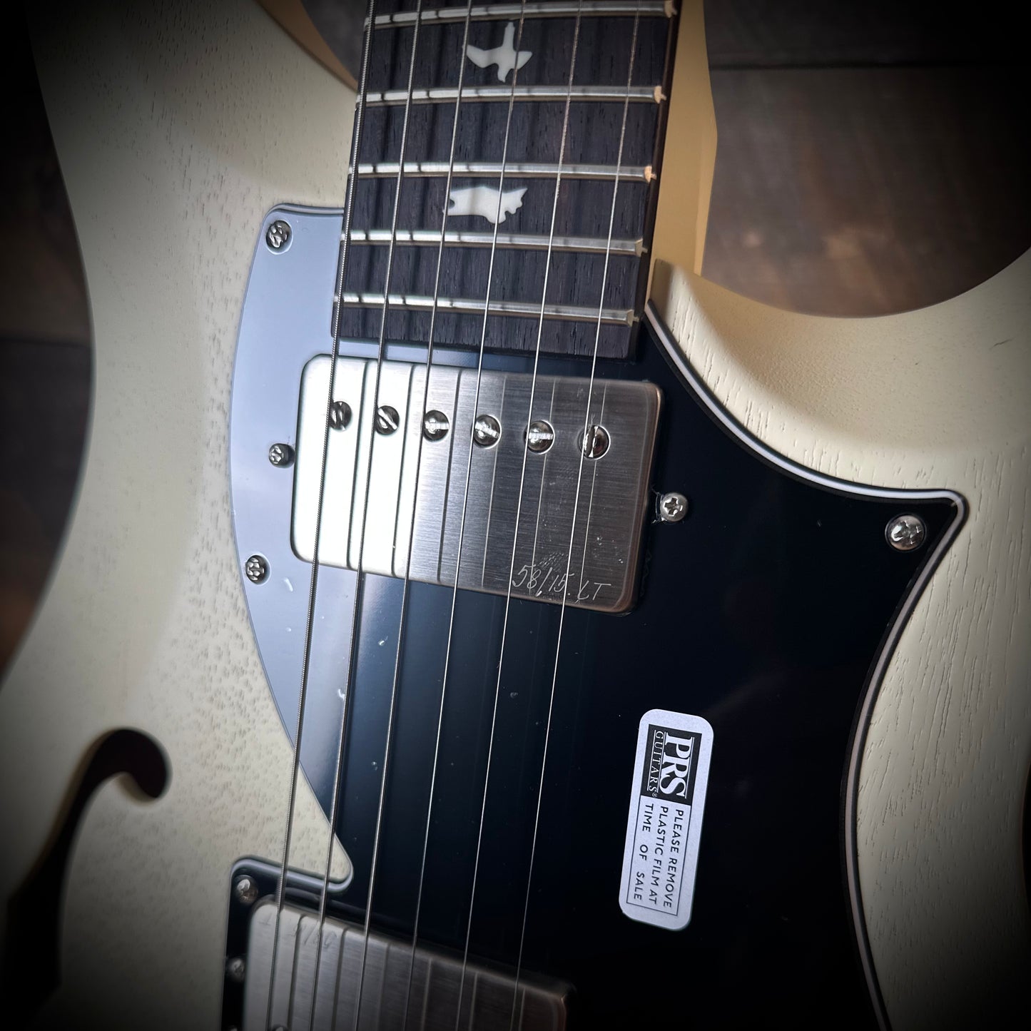 PRS S2 Vela Semi-Hollow HHT Quimper Edition – Antique White Satin Nitro USA Electric Guitar S2088697