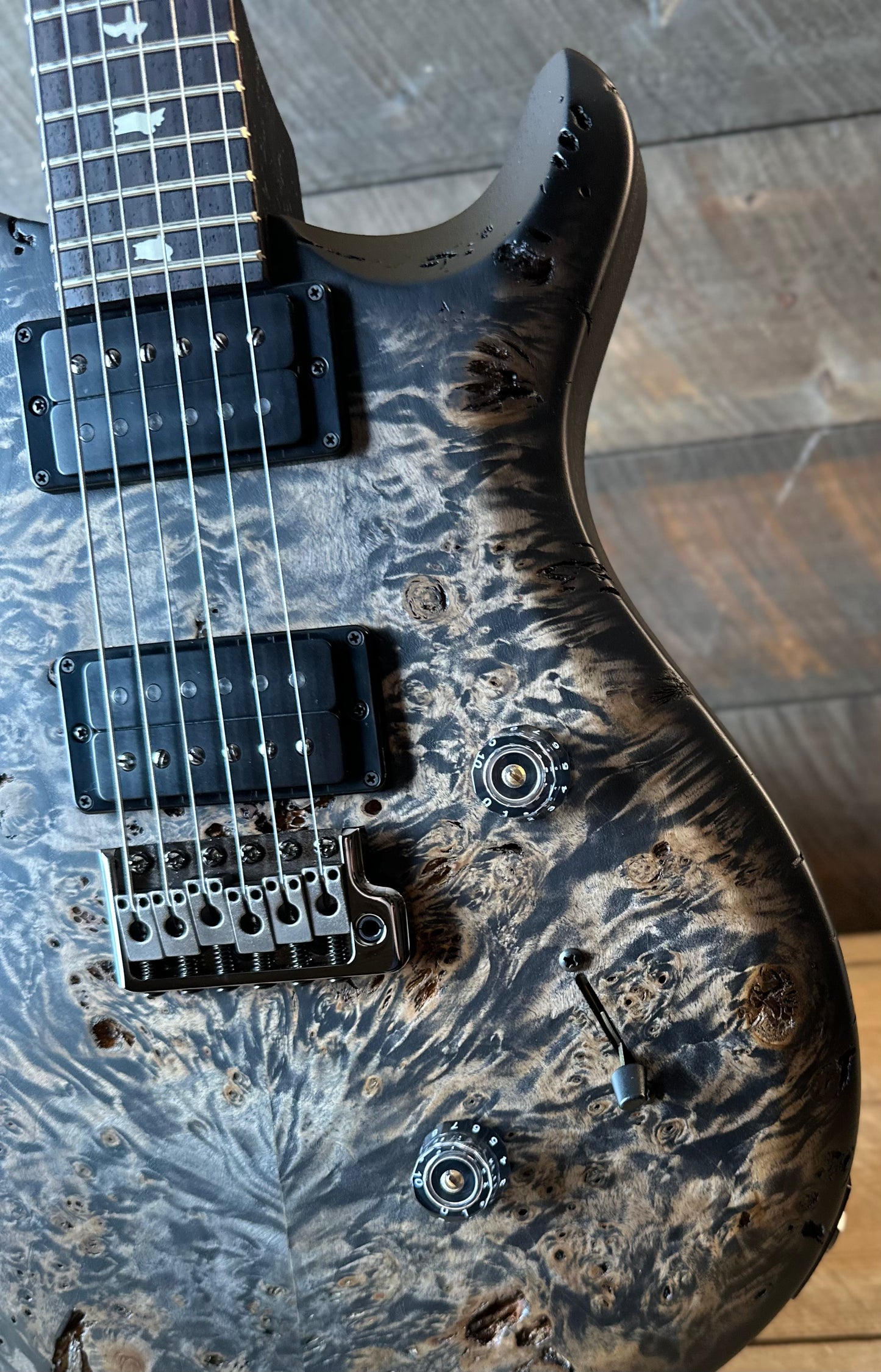 PRS Limited Edition Wood Library Select S2 Custom 24 Poplar Burl Top - Charcoal Burst S2089071