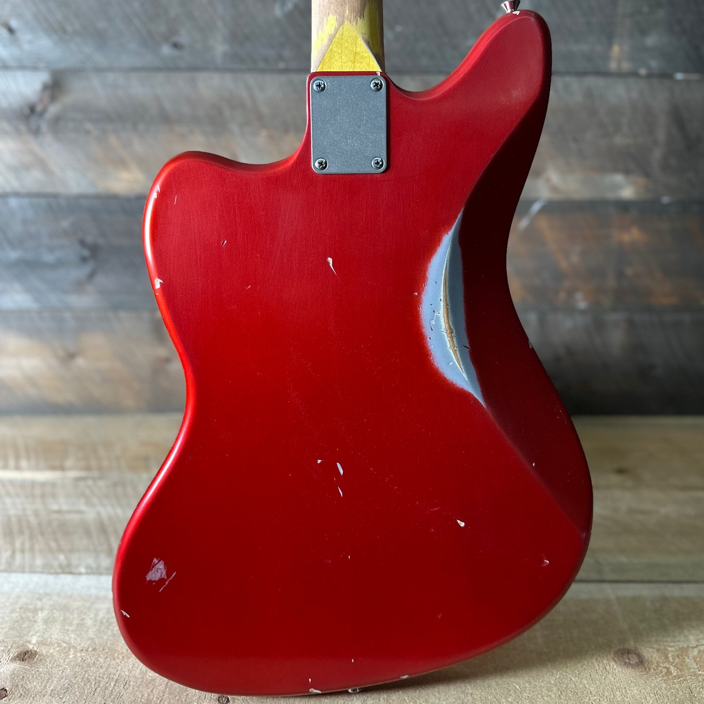 Nash JG-63 - Candy Apple Red QUI-1