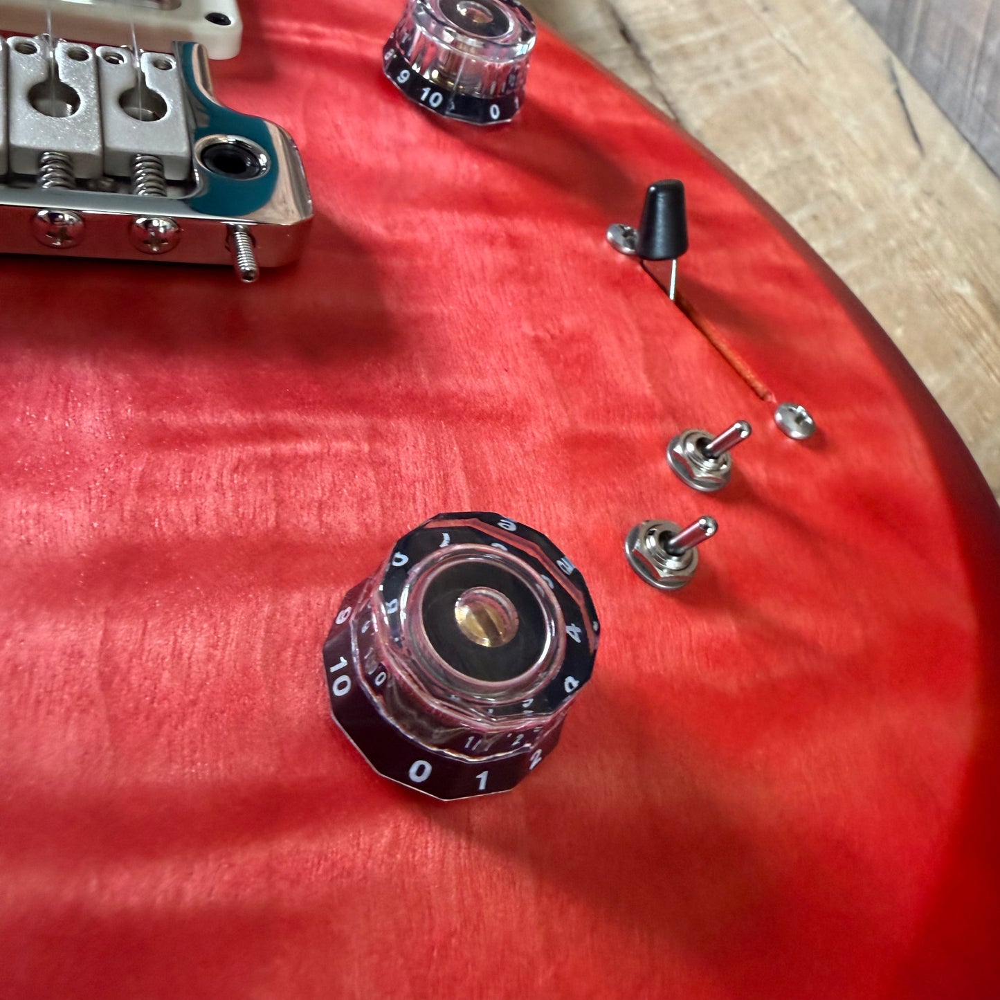 PRS S2 Wood Library Special Semi-Hollow Quilted Top Ebony Fretboard Satin Bonnie Pink Cherry Burst  S2088417