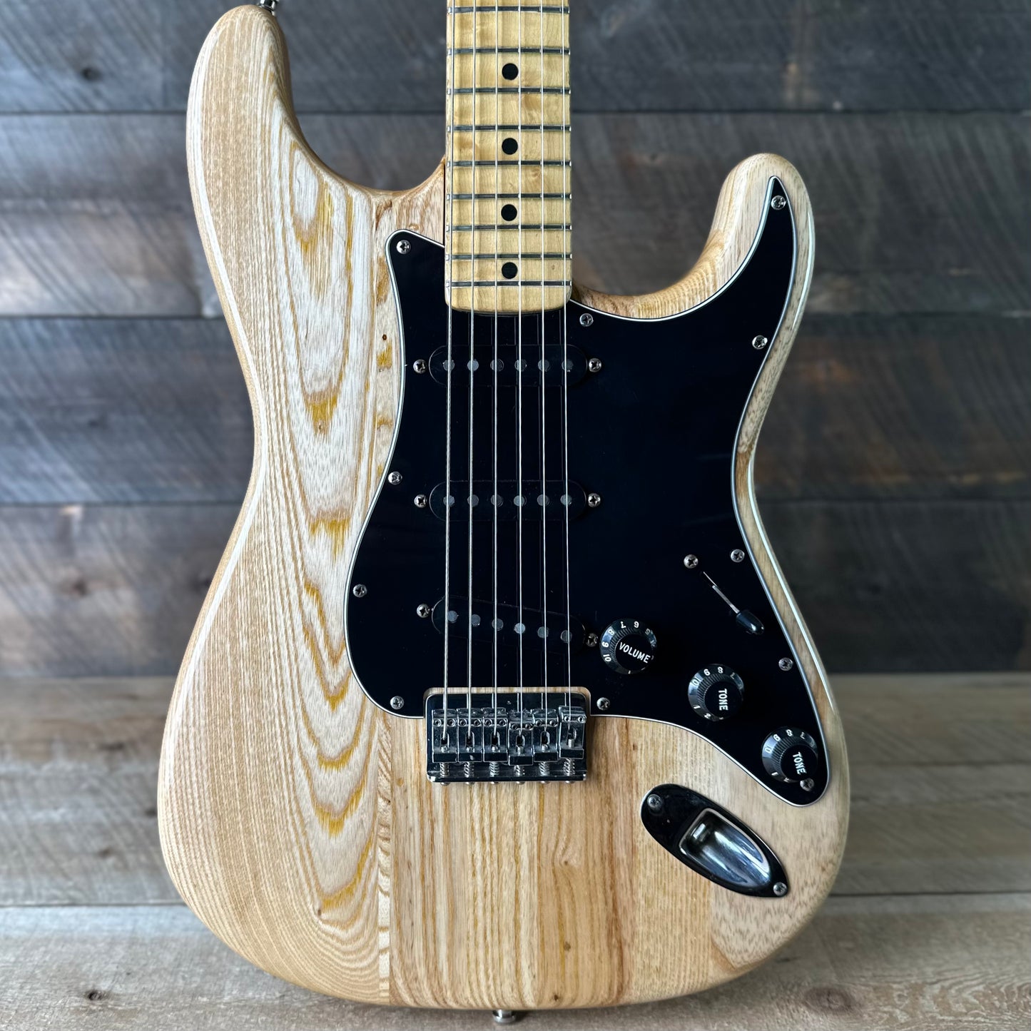 Vintage 1977 Fender Stratocaster Hardtail - Natural