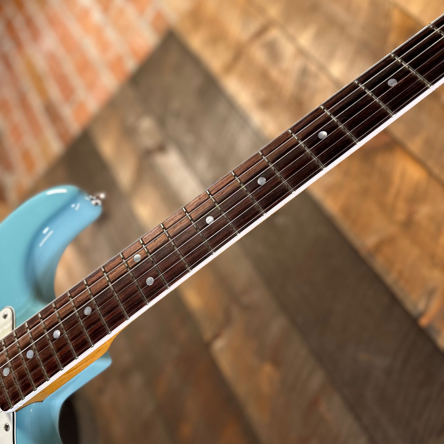 Used Fender Eric Johnson Stratocaster with Rosewood Fretboard - Tropical Torquoise