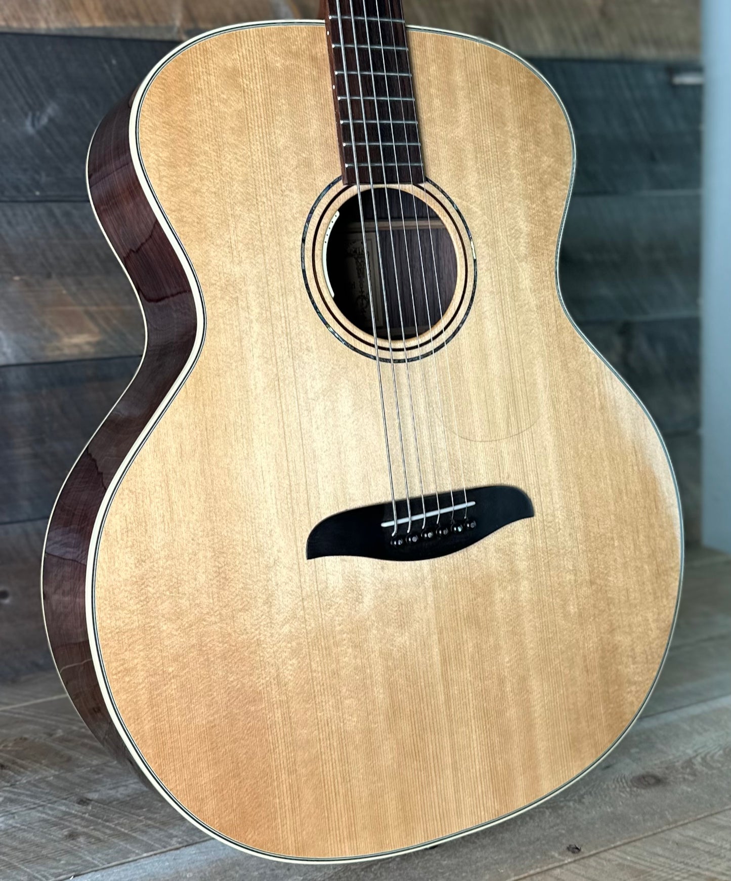 Used 2018 Alvarez Yairi YB70 Baritone Acoustic W/Pickup- Natural