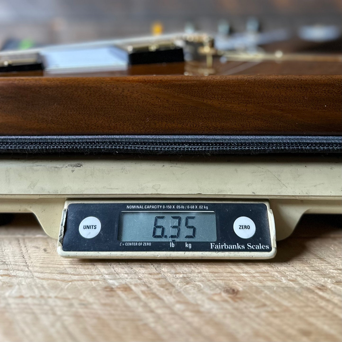 Gibson Custom 1958 Mahogany Flying V Reissue VOS *Only 6.35 Pounds!!* - Antique Natural 851264