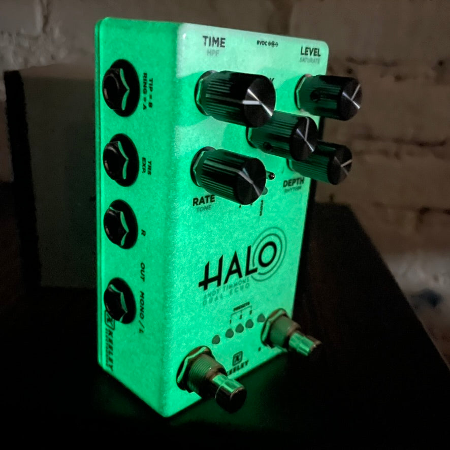 Keeley Glow in the Dark Halo Andy Timmons Signature Dual Echo Limited Edition White / Glow-in-the-Dark