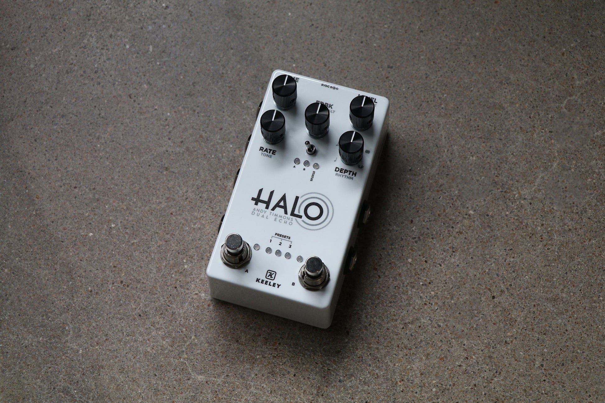 andy timmons halo pedal Keeley Halo Andy Timmons Dual Echo Delay Pedal "Glow in the Dark"- Exc – Quimper Sound Records and Guitars